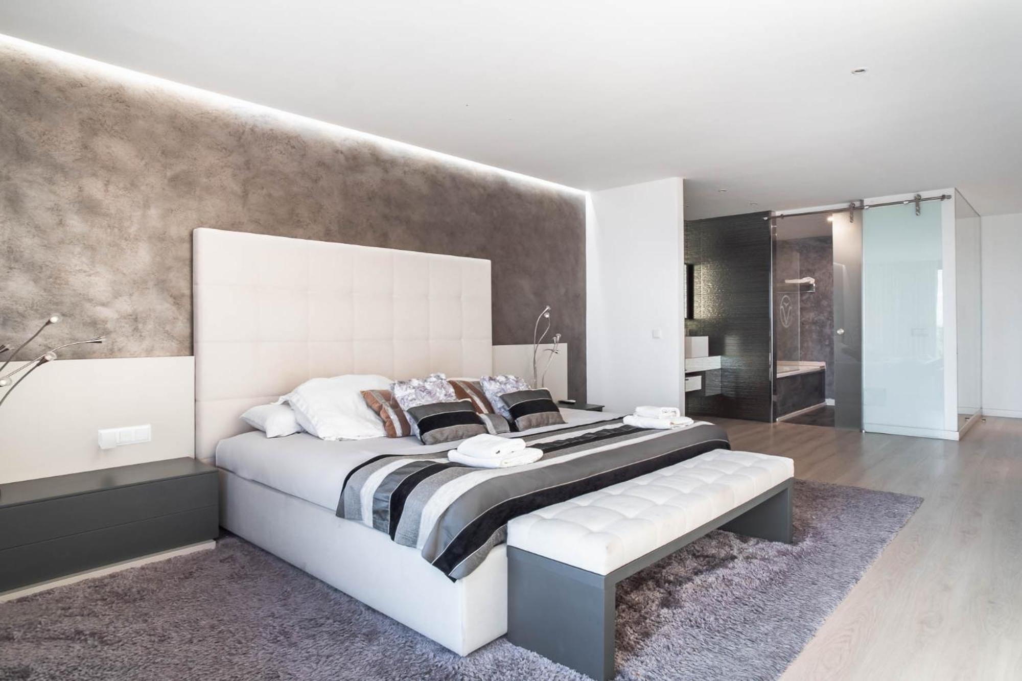 Luxury Sea View Apartment In Puerto De Alcudia Exteriör bild