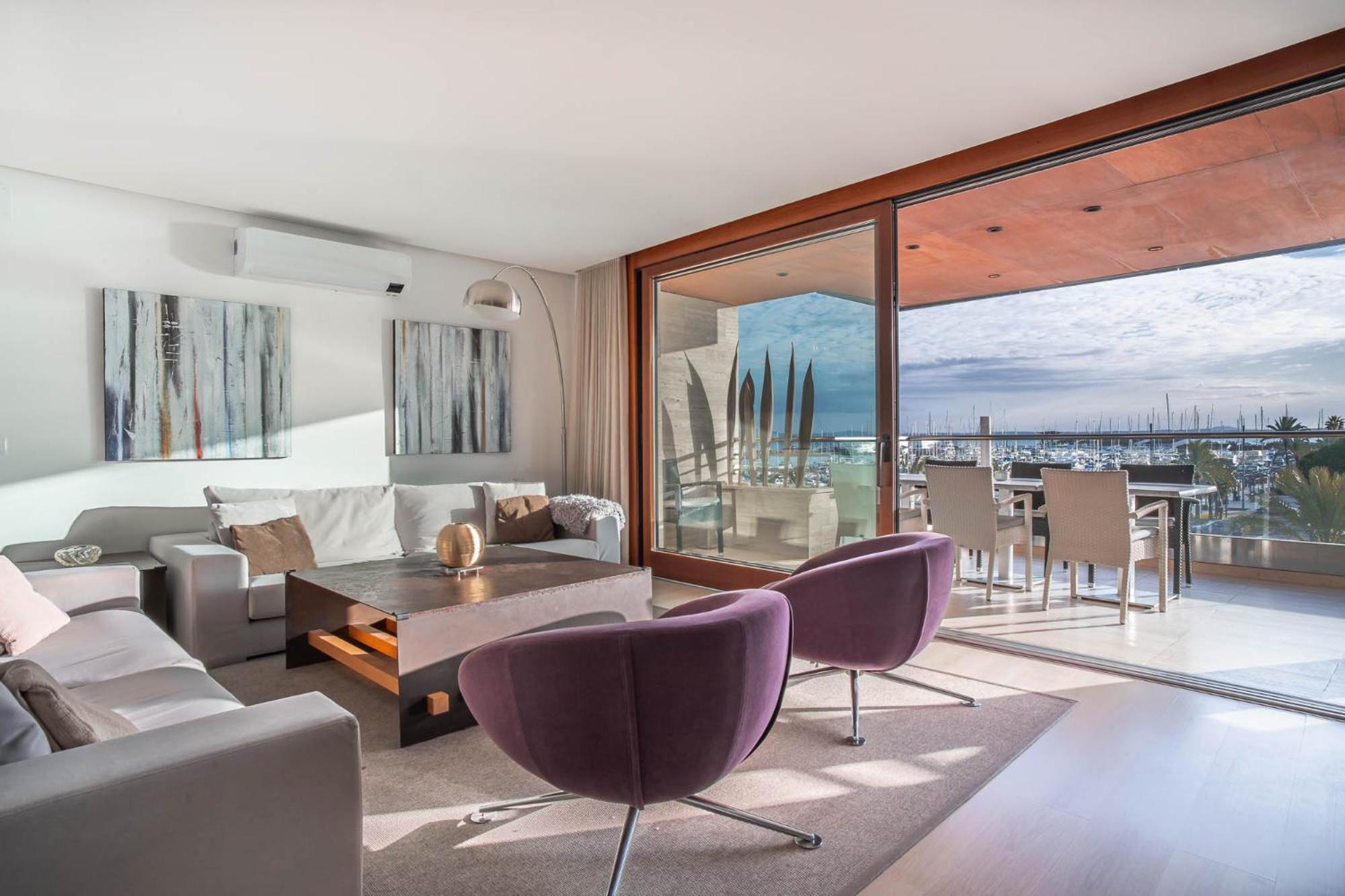 Luxury Sea View Apartment In Puerto De Alcudia Exteriör bild